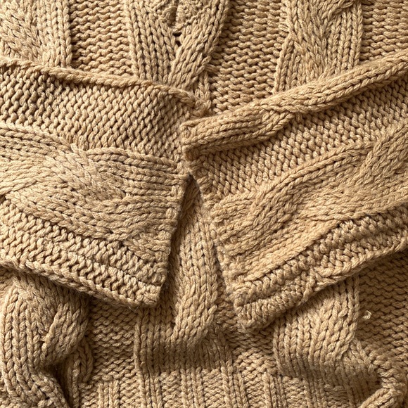 COPY - TULAROSA SWEATER - Picture 3 of 3